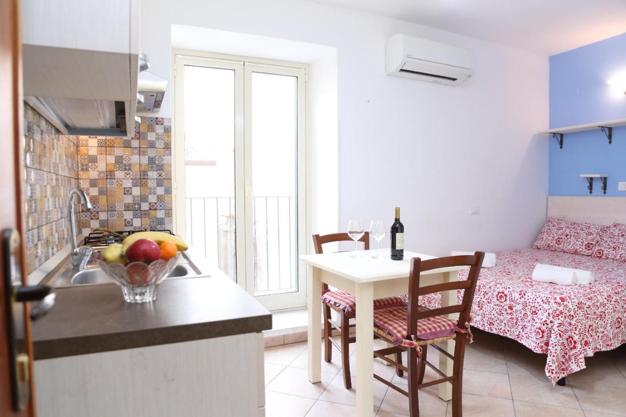 Fiamma Apartment Чефалу Екстериор снимка
